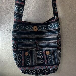 Stylish Geometric Shoulder Bag in Black and Blue